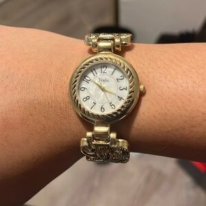 Beautiful trelu golden watch
